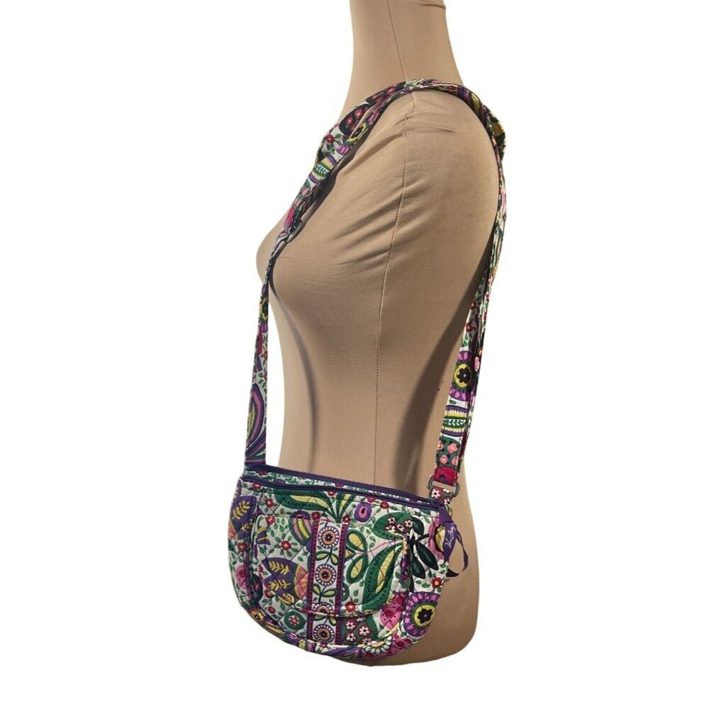 Vera Bradley Viva La Vera Saddle Up Crossbody Handbag Purse Floral Hipster
